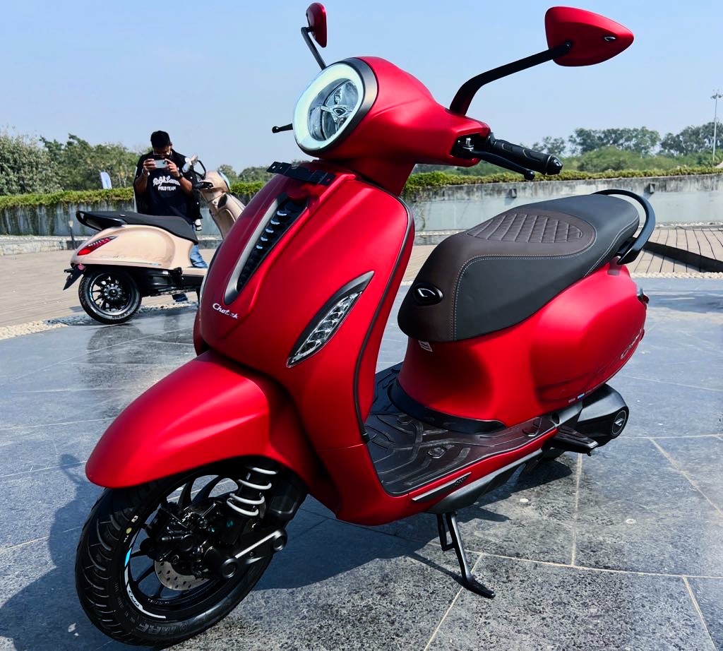 Bajaj Chetak 3001